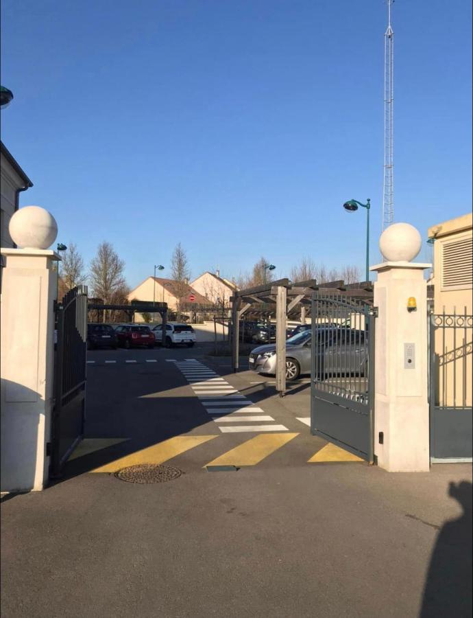 Apartamento Logement Exceptionnel Avec Jardin Proche Disney Montévrain Exterior foto